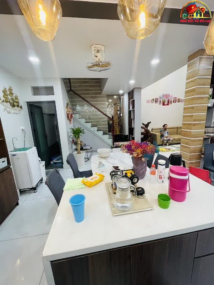 Nhà đất sổ đỏ Tân Phú Hồ Chí Minh – Bán nhà riêng 4 phòng ngủ 68m2 giá 8,2 tỷ