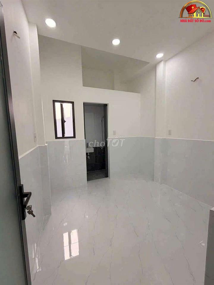 Nhà đất sổ đỏ Quận 6 TP.HCM giá 4.5 tỷ diện tích 28m2