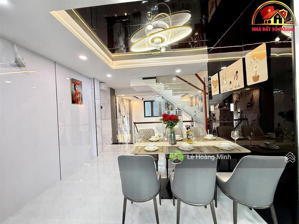 Nhà đất sổ đỏ Quận 12 – Nhà phố 3 tầng full nội thất giá 5.89 tỷ