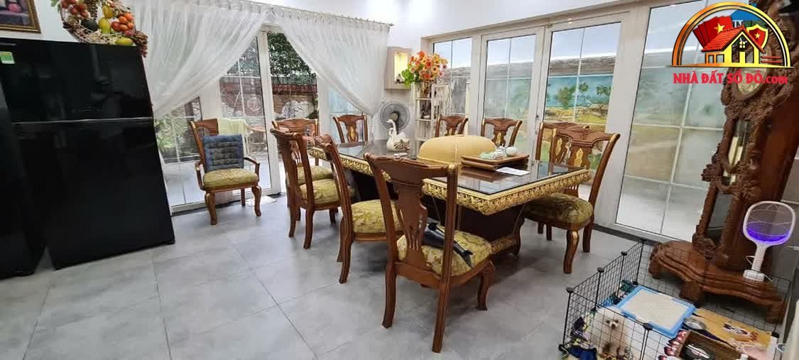 Bán biệt thự sổ đỏ Quận 2, Hồ Chí Minh giá chỉ 54 tỷ