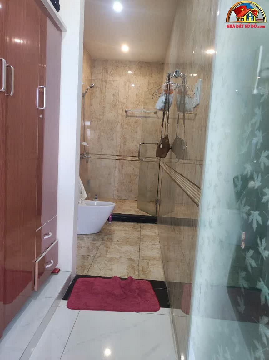 Nhà đất sổ đỏ Thủ Đức 4 lầu mặt tiền đường số 12, giá 9.4 tỷ