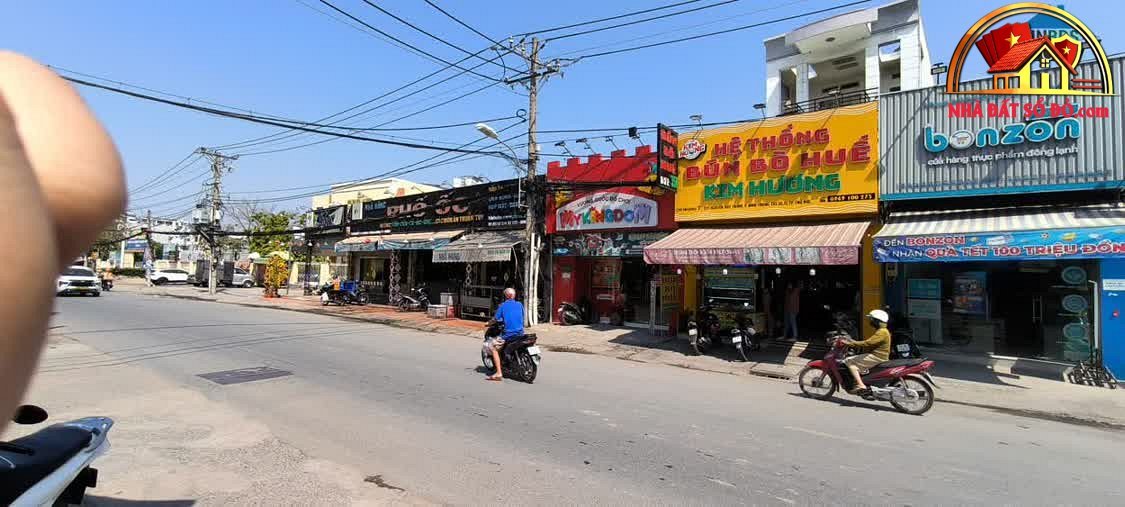 Nhà đất sổ đỏ bán nhà mặt phố Nguyễn Duy Trinh Quận 2 TP.HCM chỉ 15 tỷ