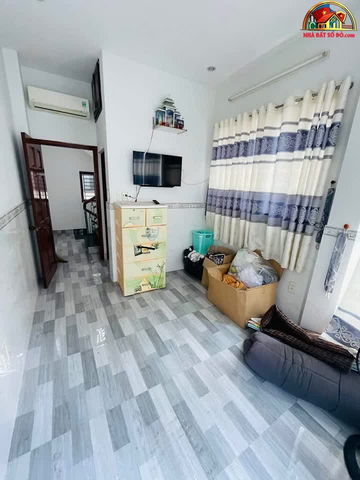 Nhà đất sổ đỏ Quận 5 bán nhà riêng 4 tầng lô góc giá 5.5 tỷ