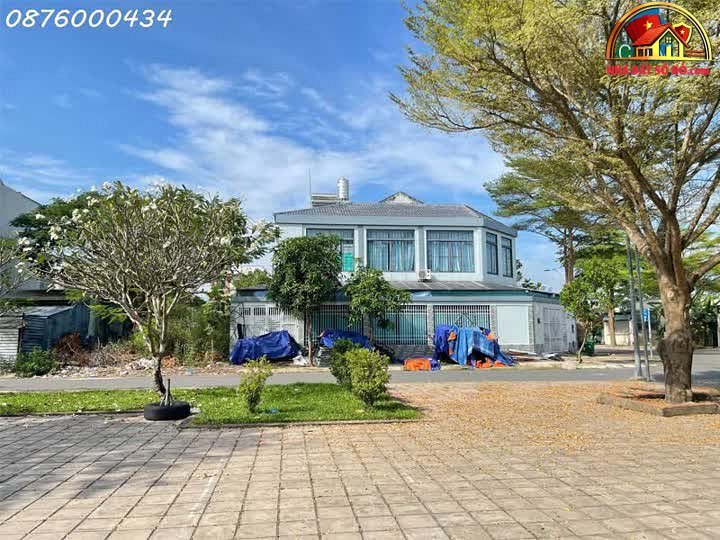Bán nhà mặt phố đường Lê Văn Lương Nhà Bè sổ đỏ 177m², giá 11 tỷ