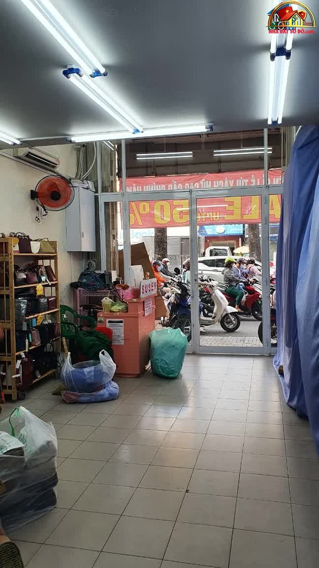 Bán nhà mặt phố 6 tầng tại Quận 5 Hồ Chí Minh, giá 20 tỷ