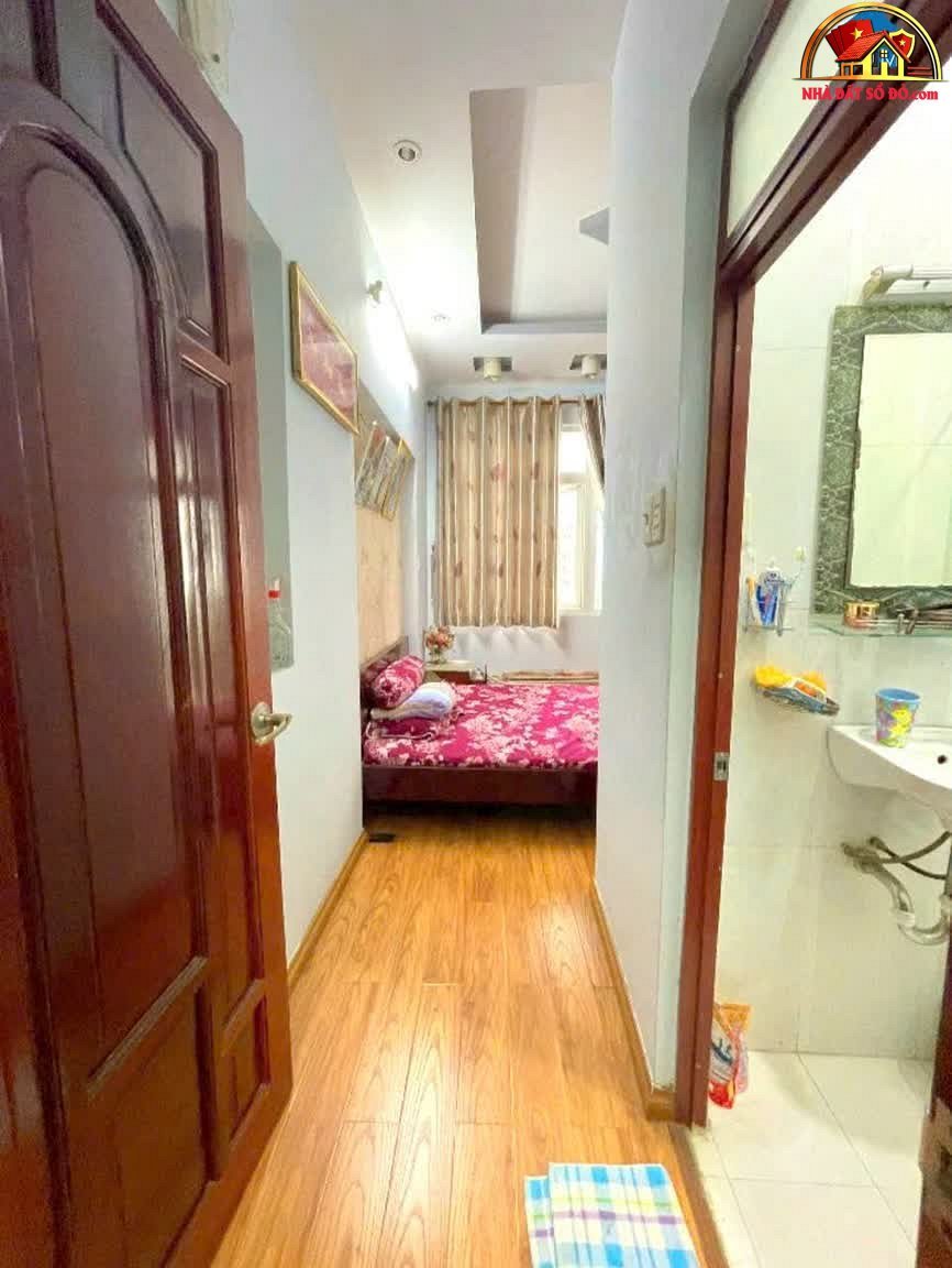 Bán nhà mặt phố Quận 4, Hồ Chí Minh – Diện tích 52m², giá 6.4 tỷ
