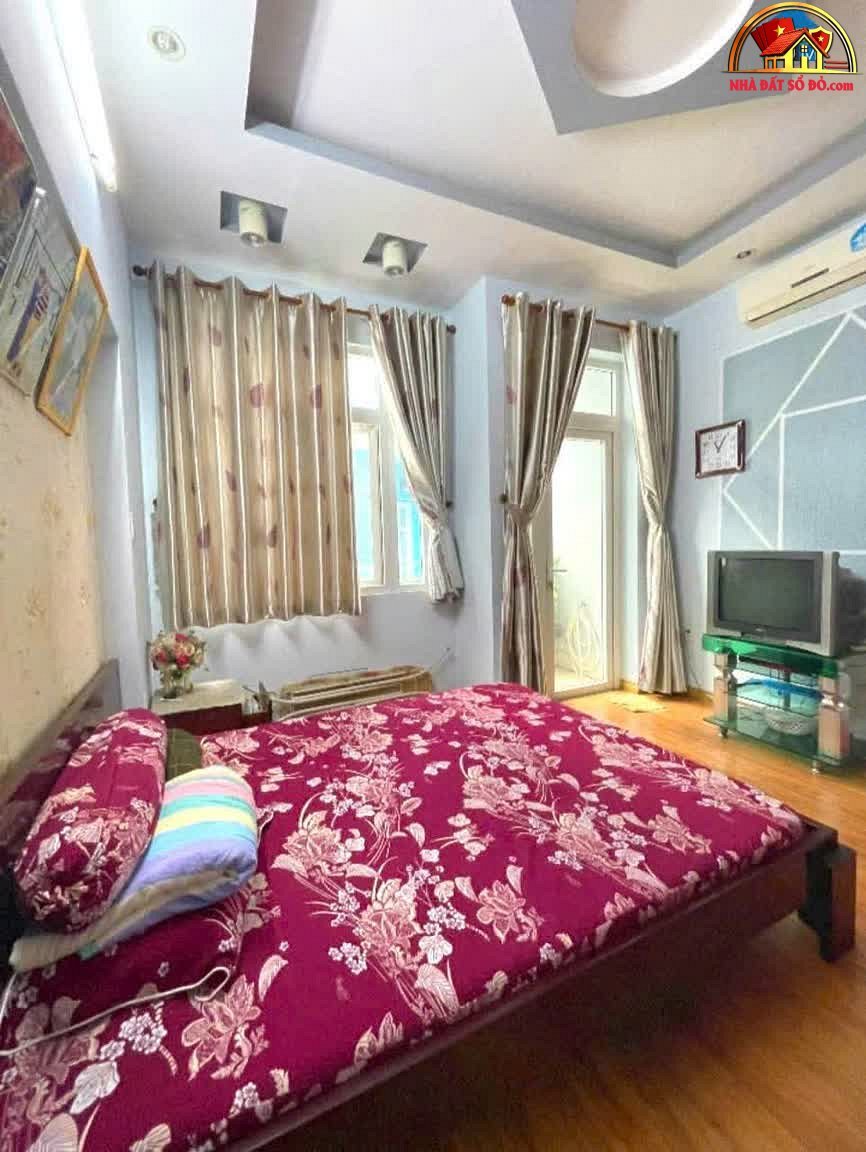 Bán nhà mặt phố Quận 4, Hồ Chí Minh – Diện tích 52m², giá 6.4 tỷ