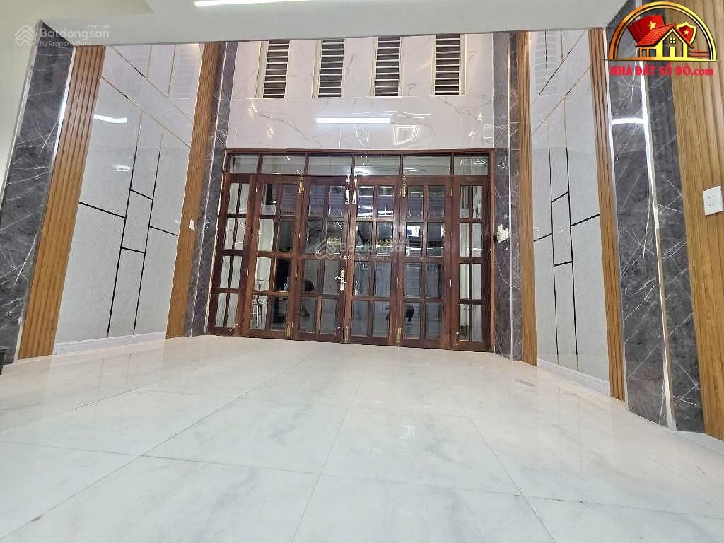 Nhà đất sổ đỏ 4 phòng ngủ ở hẻm thông Âu Cơ Quận 11 TP.HCM giá 8.7 tỷ