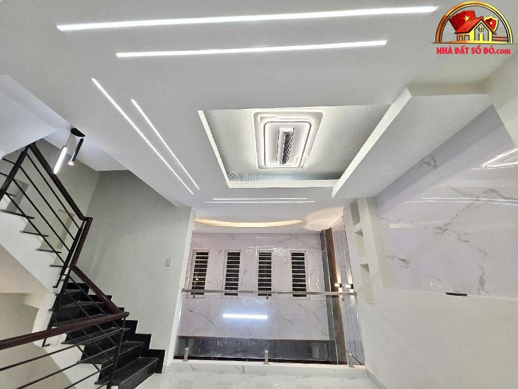 Nhà đất sổ đỏ 4 phòng ngủ ở hẻm thông Âu Cơ Quận 11 TP.HCM giá 8.7 tỷ