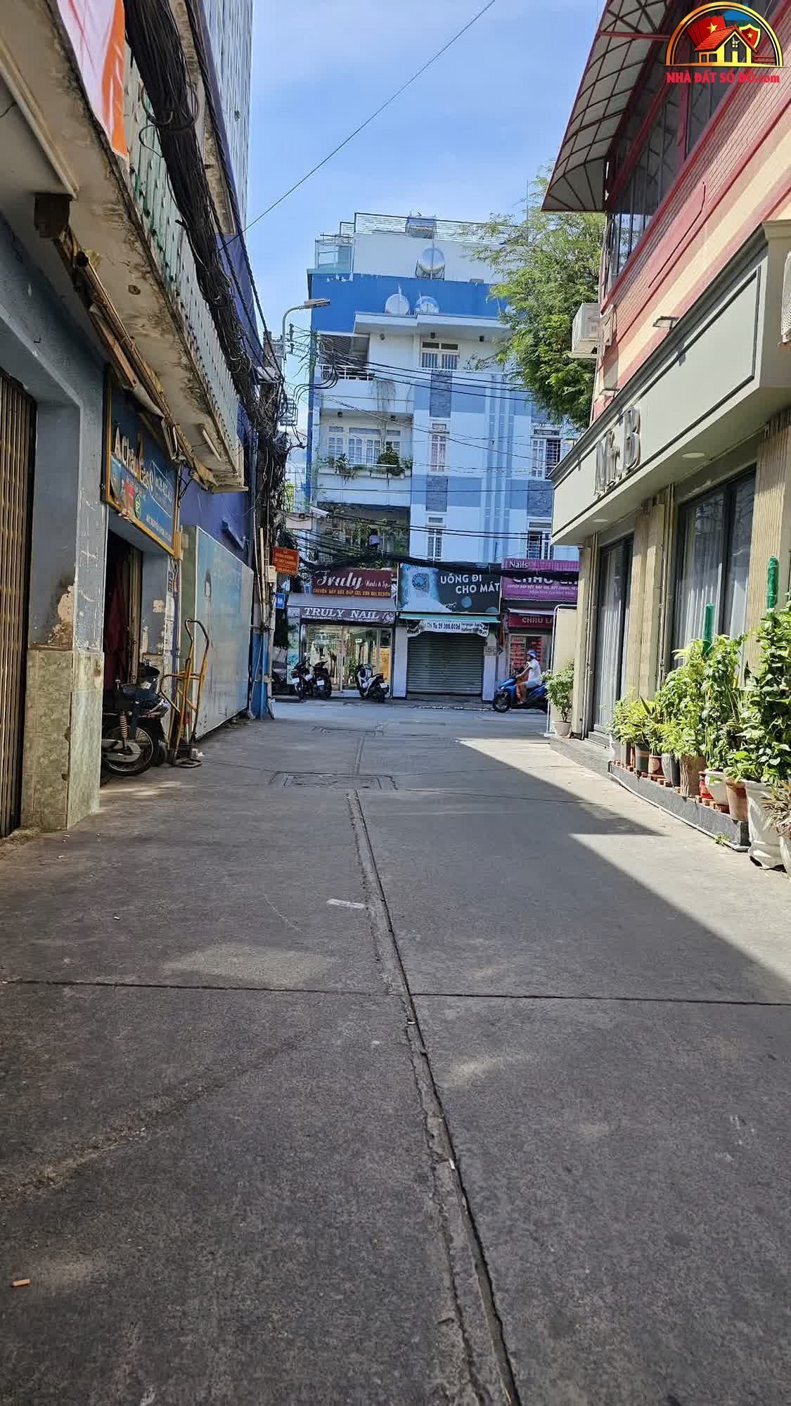 Bán nhà mặt phố Đoàn Văn Bơ Quận 4 Hồ Chí Minh giá 4.4 tỷ diện tích 120m²