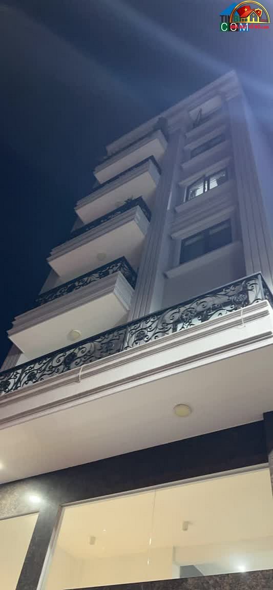 Bán nhà riêng sổ đỏ Quận 5, TP.HCM – Gần chợ Hòa Bình, giá 19.6 tỷ