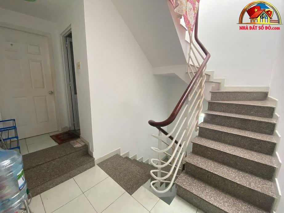 Nhà đất sổ đỏ Quận 7 TP.HCM bán nhà mặt phố 96m² chỉ 14.5 tỷ