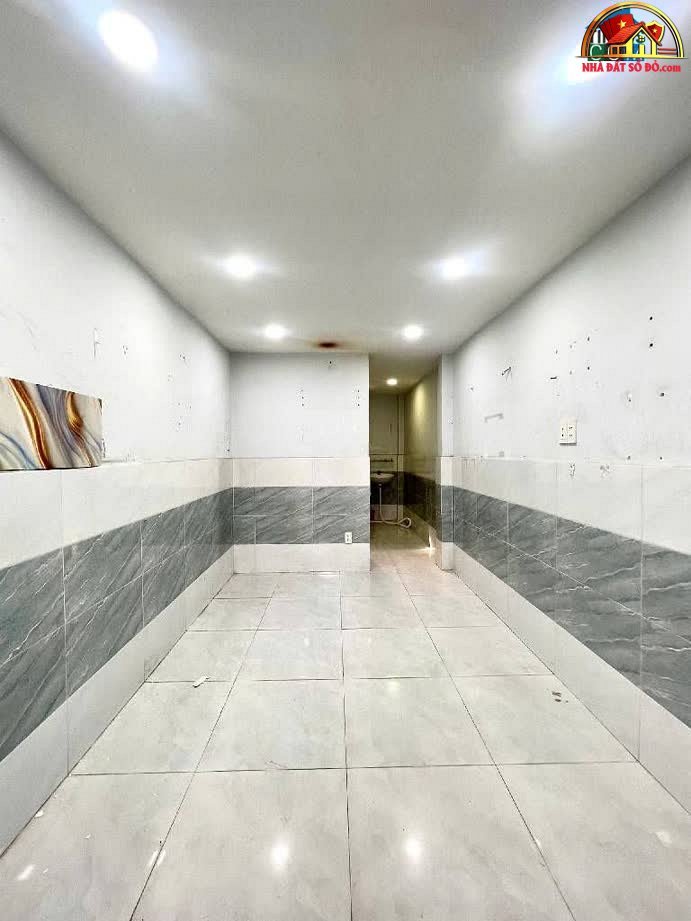 Nhà đất sổ đỏ TP.HCM bán nhà riêng 3 tầng tại Bình Tân giá 2.3 tỷ