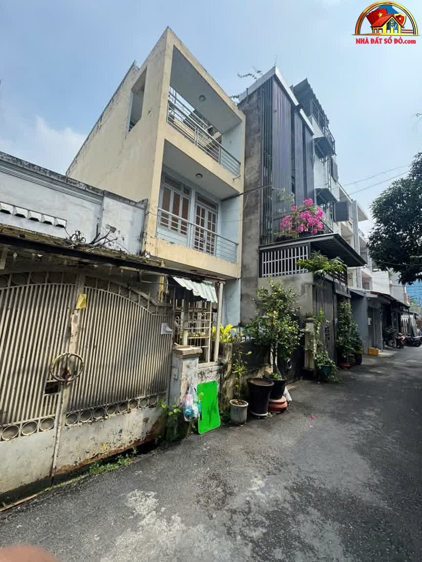 Nhà đất sổ đỏ Gò Vấp 77m² giá 8,4 tỷ hướng Tây Nam