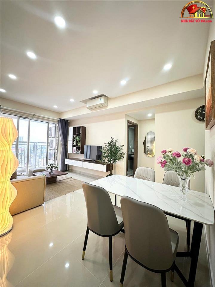 Bất động sản sổ đỏ căn hộ Oriental Plaza Tân Phú Hồ Chí Minh giá 5.1 tỷ