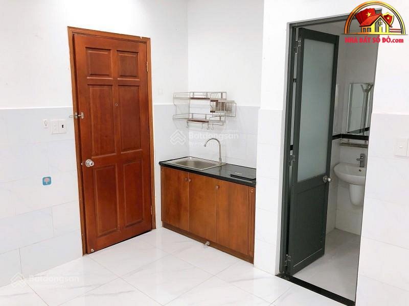 Nhà đất sổ đỏ 4 tầng tại Đường Khuông Việt, Quận 11