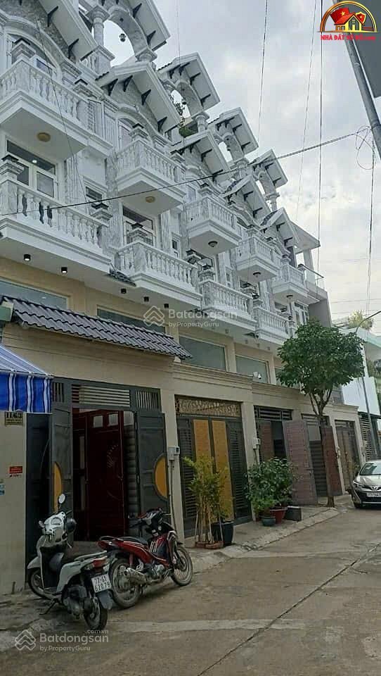 Nhà đất sổ đỏ Bình Tân TP.HCM – Nhà hẻm xe hơi 4PN 5WC giá 7,5 tỷ