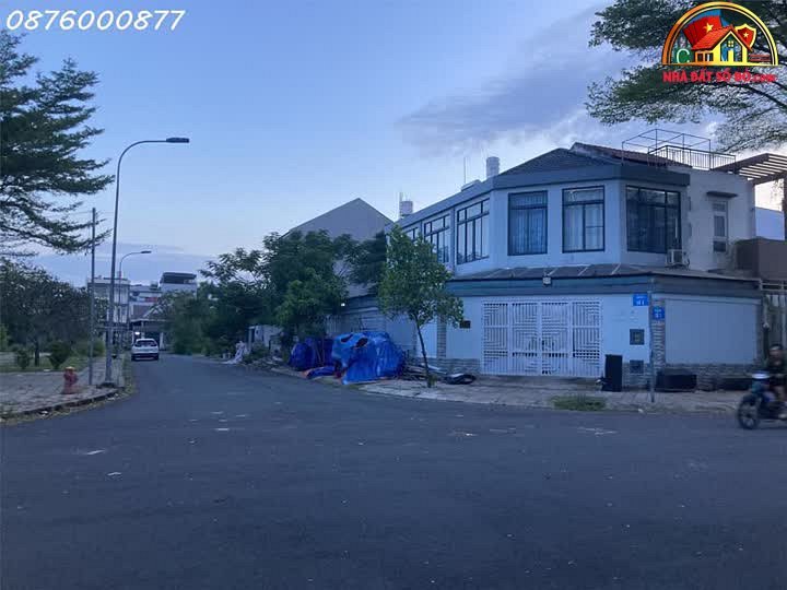 Bán nhà mặt phố Lê Văn Lương, Nhà Bè, Hồ Chí Minh, giá 11 tỷ