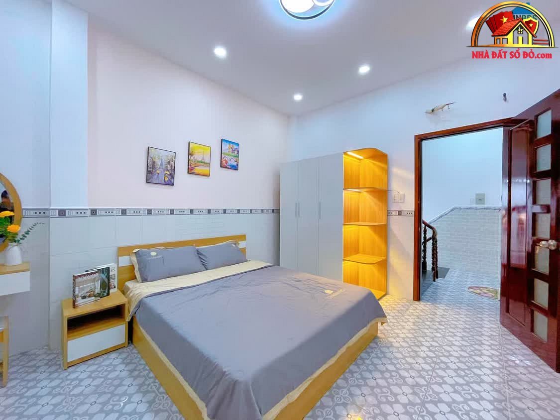 Nhà đất sổ đỏ Tân Sơn Nhì 5 tỷ diện tích 40m²