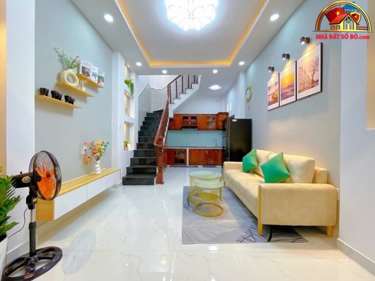 Nhà đất sổ đỏ Tân Sơn Nhì 5 tỷ diện tích 40m²