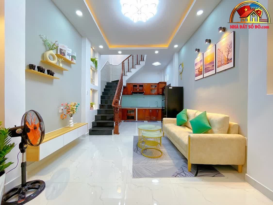 Nhà đất sổ đỏ Tân Sơn Nhì 5 tỷ diện tích 40m²