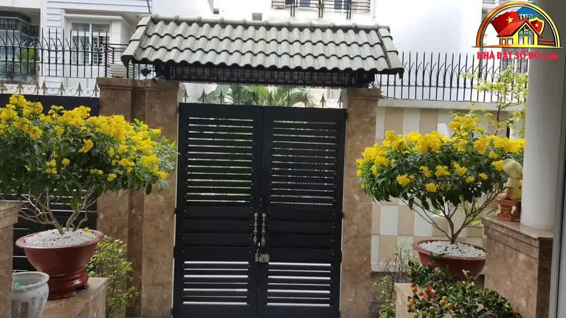 Bán biệt thự sổ đỏ Quận 2 Hồ Chí Minh – 200 m² giá 45 tỷ