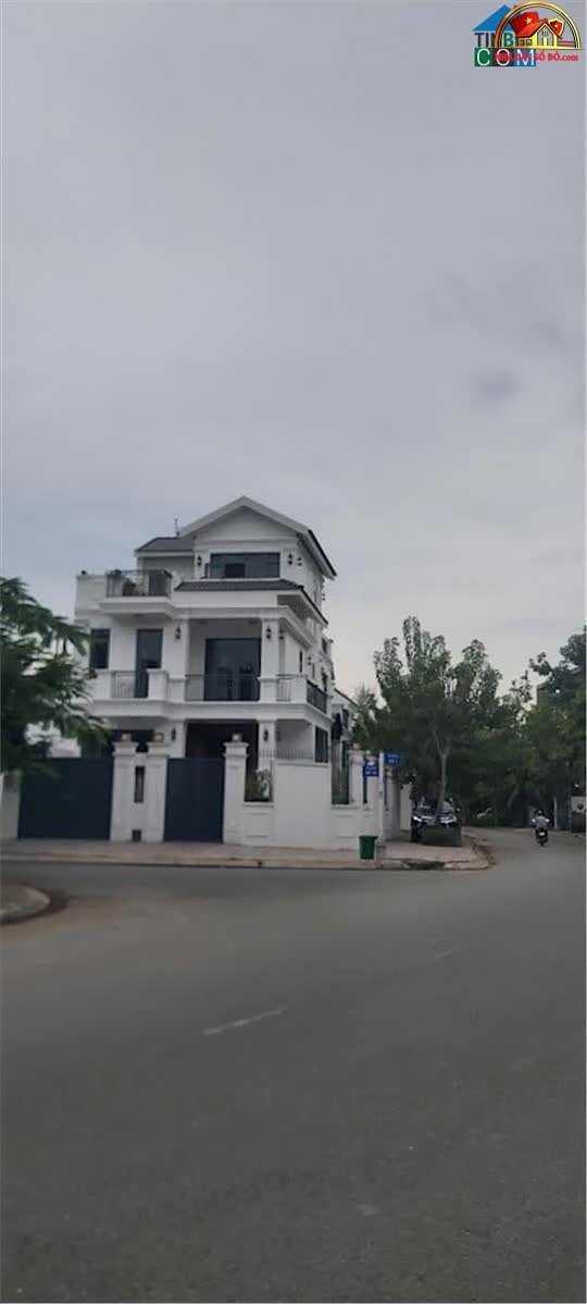 Bán nhà mặt phố Nguyễn Hữu Thọ, diện tích 215 m2, giá chỉ 15.5 tỷ