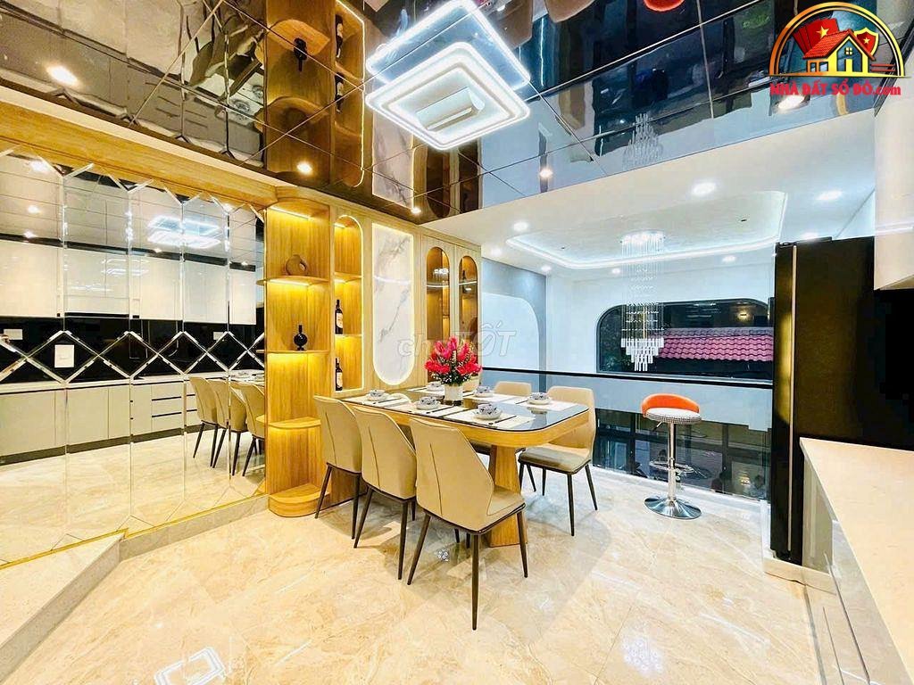 Nhà đất sổ đỏ Quận Bình Thạnh TP.HCM, 5 phòng ngủ, giá 10.3 tỷ