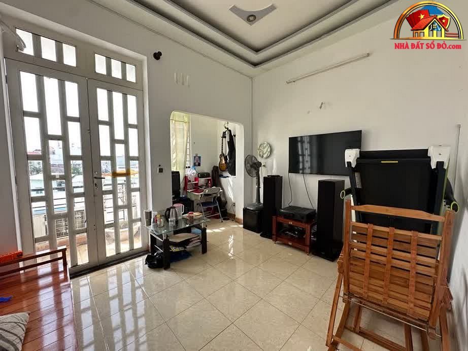 Nhà đất sổ đỏ Quận 12 – Bán nhà 3 tầng 53m2 hẻm Nguyễn Văn Quá