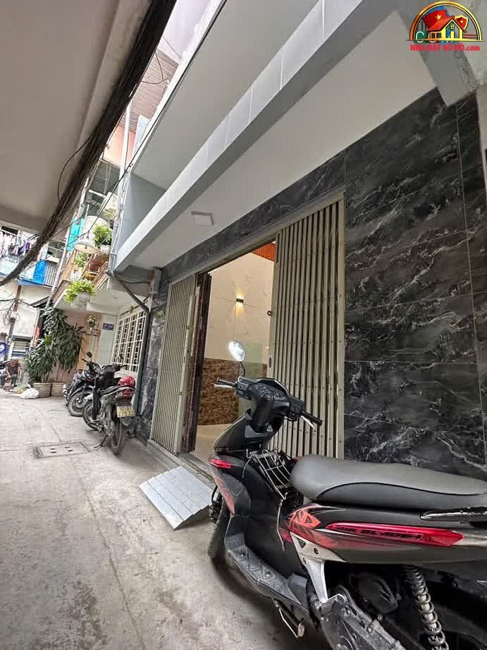 Nhà đất sổ đỏ Quận 4 – Bán nhà riêng 30m2 giá 3.33 tỷ