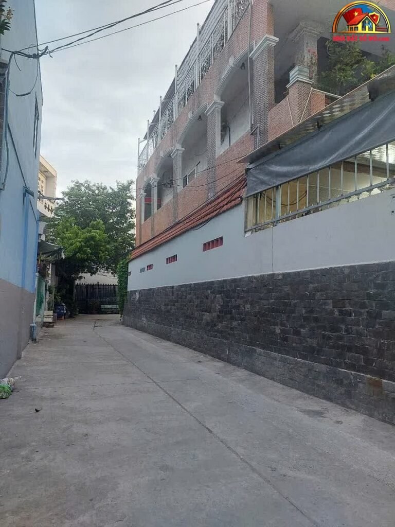 Bán nhà riêng sổ đỏ 128m2 3 tầng Thạnh Mỹ Lợi quận 2 TP.HCM