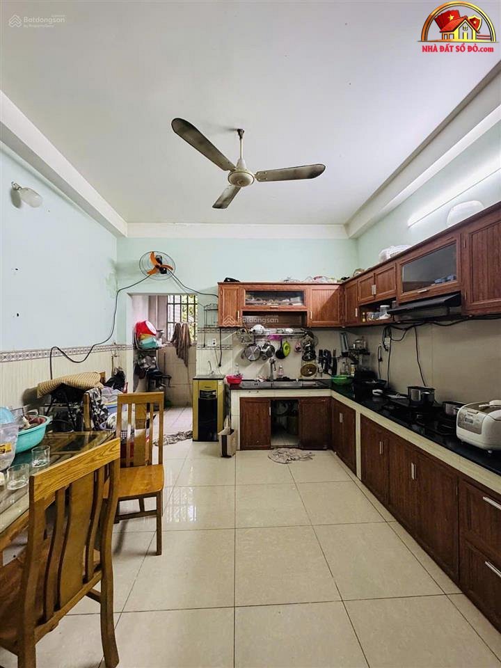 Nhà đất sổ đỏ Bình Tân với diện tích 81m2, 7.2 tỷ, 3 tầng kiên cố