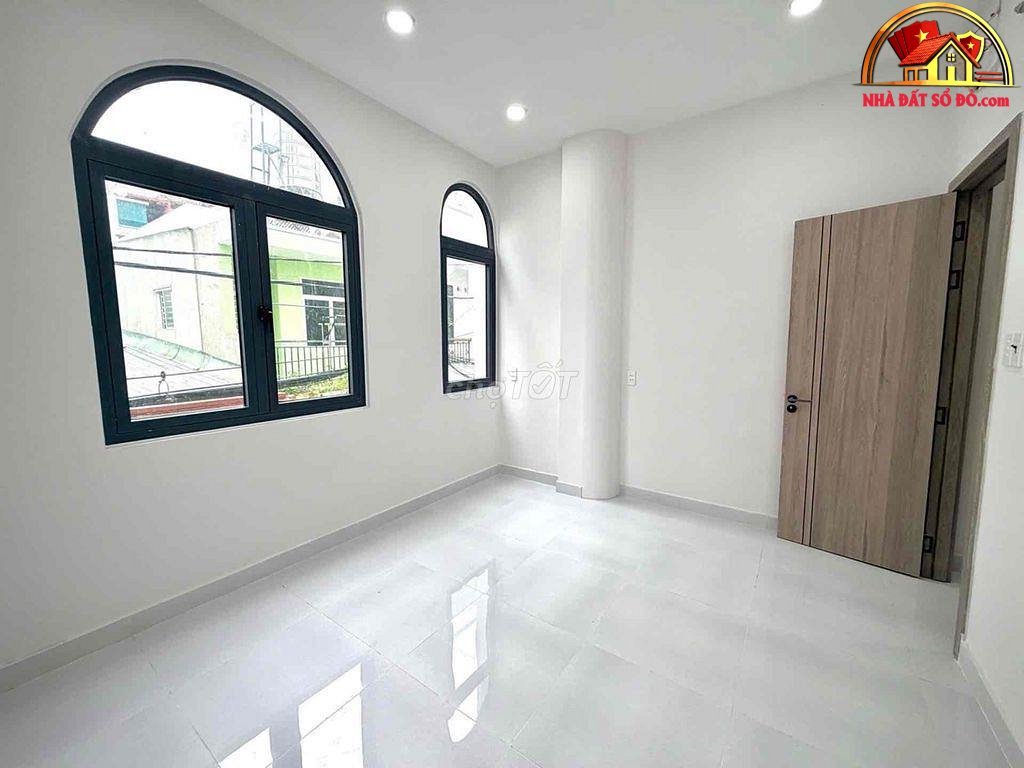 Nhà đất sổ đỏ 4 phòng ngủ Bờ Bao Tân Thắng Tân Phú TP.HCM
