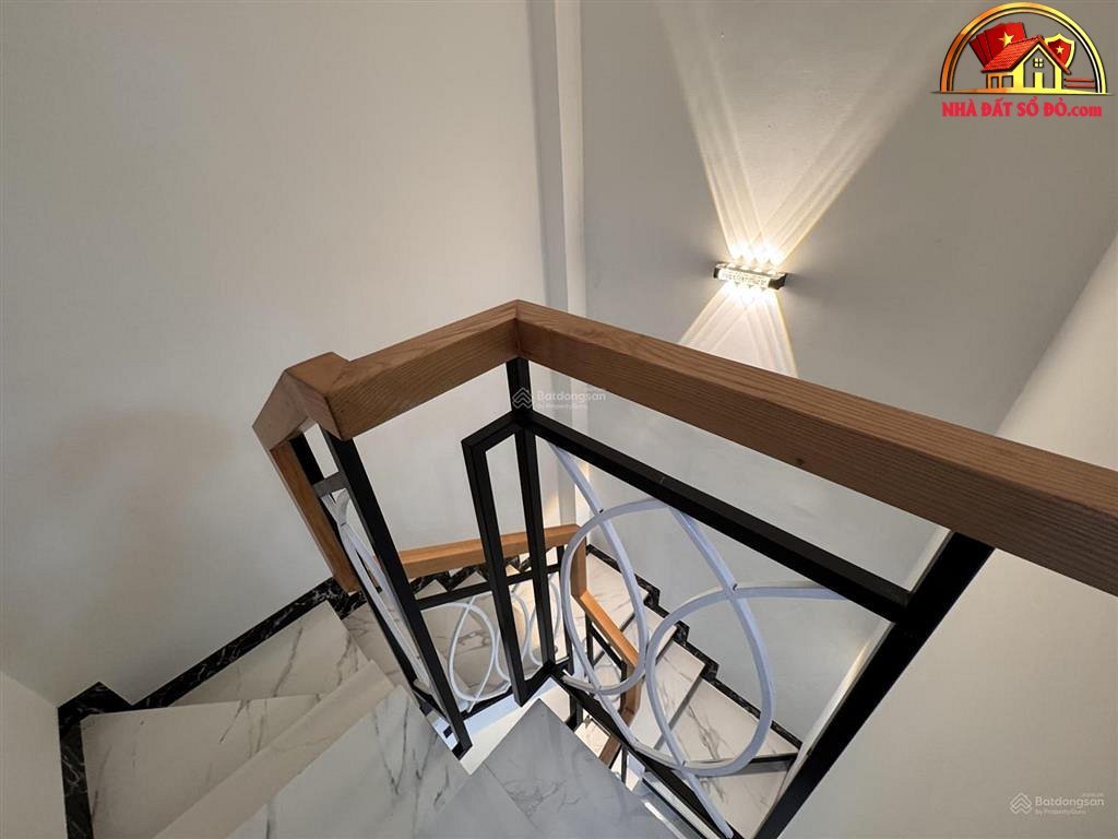 Nhà đất sổ đỏ Phú Nhuận 3 lầu, hẻm xe hơi 7.8 tỷ
