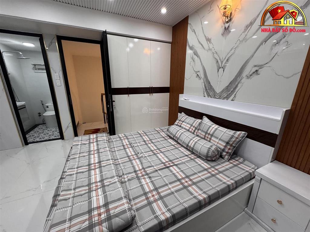 Nhà đất sổ đỏ Phú Nhuận 3 lầu, hẻm xe hơi 7.8 tỷ