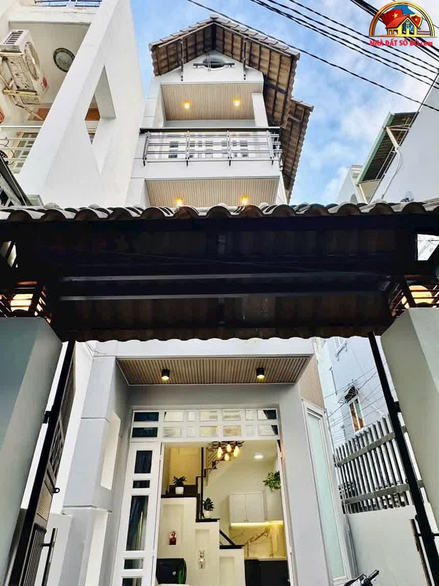 Bán nhà mặt phố sổ đỏ Quận 2 Hồ Chí Minh giá 18 tỷ