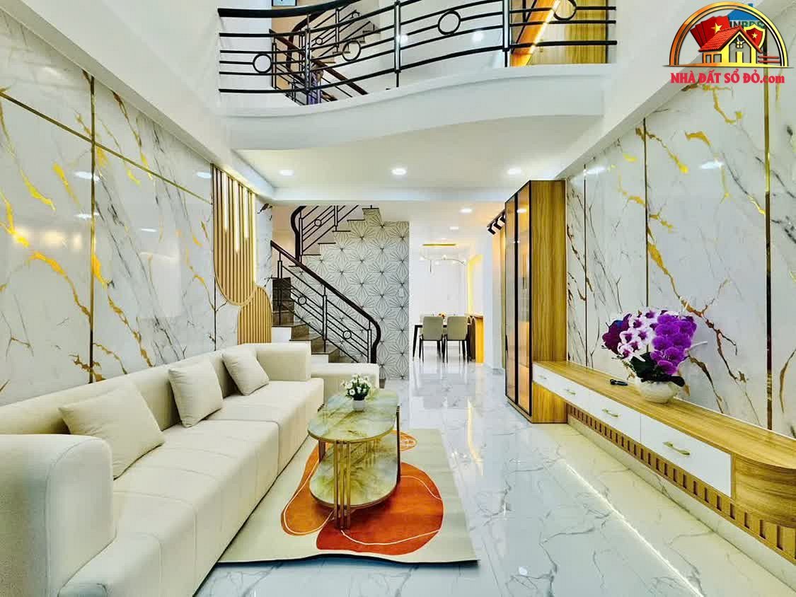 Bán nhà mặt phố sổ đỏ Quận 2 Hồ Chí Minh giá 18 tỷ