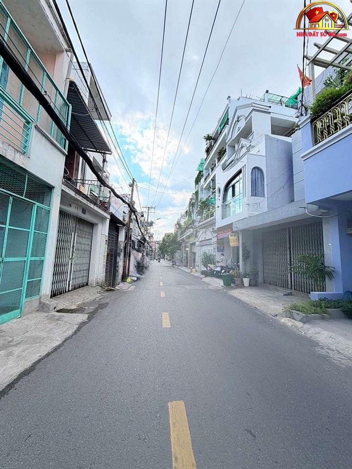 Nhà đất sổ đỏ 2 tầng gần Đường Phan Huy Ích Tân Bình TP.HCM