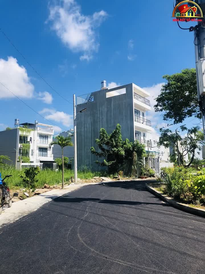 Bán đất sổ đỏ Nhà Bè 80 m², giá 42 triệu cạnh công viên