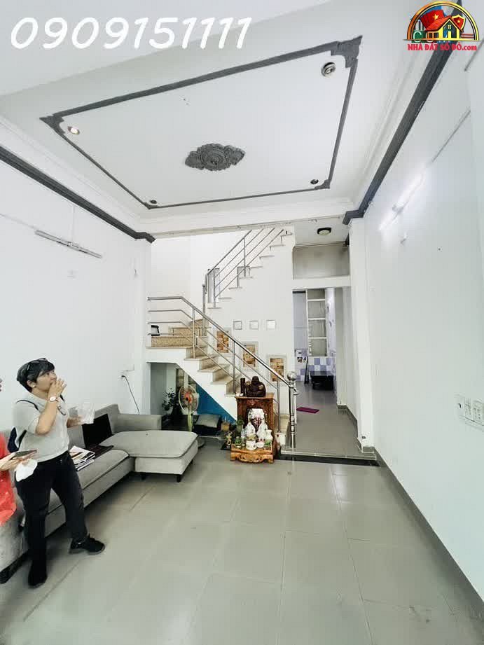 Nhà đất sổ đỏ Quận 7 TP.HCM – Bán gấp nhà riêng 3 tầng giá 9.2 tỷ