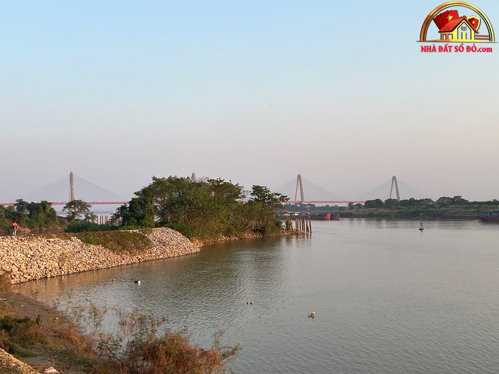 Xu hướng bất động sản sổ đỏ 2026-2027 tại Hà Nội - Review Nhà Phố - Mua bán nhà phố thổ cư - Reviewnhapho.com Hà Nội gom 11.500ha đất, 4 cực đô thị sẽ thay đổi ra sao? - ảnh 2