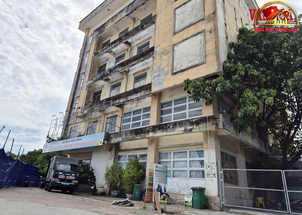 Khu đất “tứ giác vàng” đấu giá 4 lần vẫn ế: Đánh giá thị trường 2026 - Review Nhà Phố - Mua bán nhà phố thổ cư - Reviewnhapho.com Cận cảnh khu đất “tứ giác vàng” 4 lần đấu giá vẫn ế khách - ảnh 4