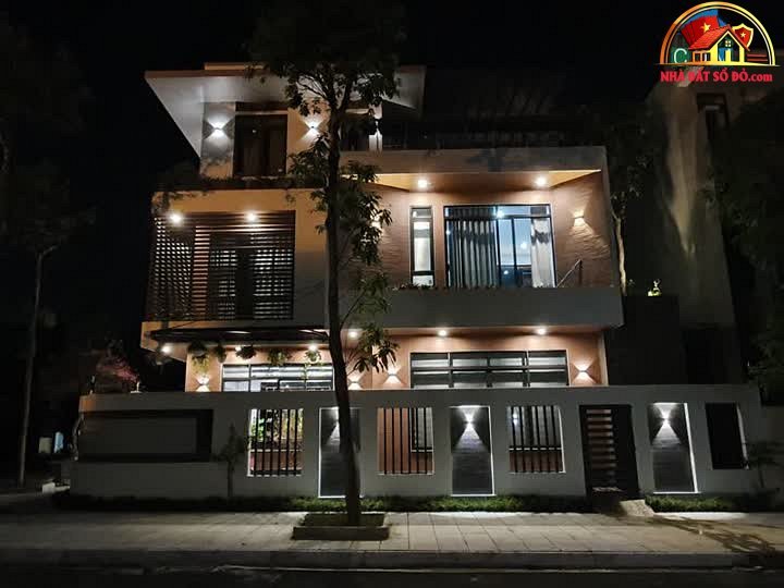 Bán biệt thự mặt phố 4 tầng đường Lê Tấn Toán Sơn Trà Đà Nẵng giá 30 tỷ