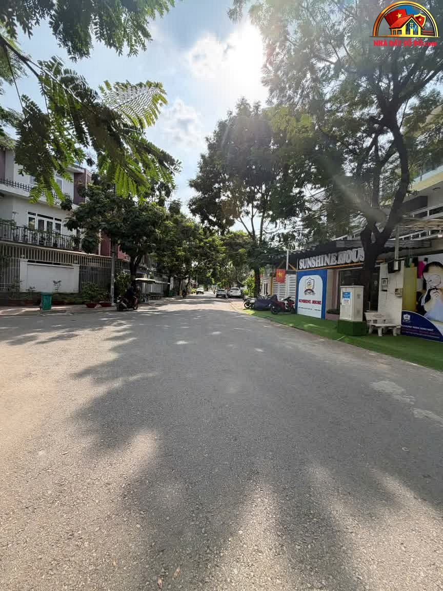 Biệt thự sân vườn KDC Hà Đô Quận 12 – 308m² – 25 tỷ, không thể bỏ qua!