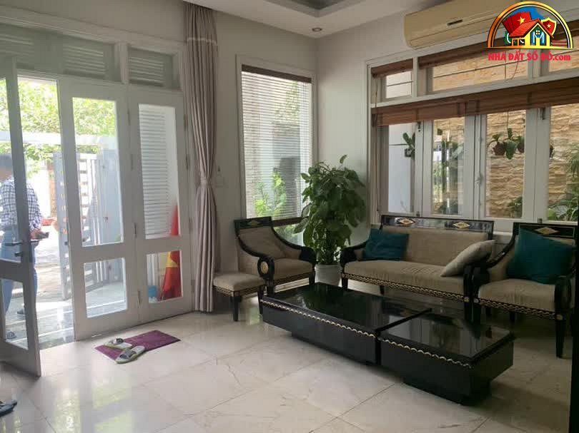 Bán nhà đất sổ đỏ biệt thự 3 tầng Hải Châu Đà Nẵng diện tích 145m2 giá 11.2 tỷ