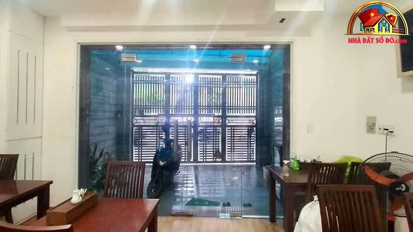 Bán nhà mặt phố Nguyễn Đình Chính, diện tích 102m2 – 21.5 tỷ – Cơ hội vàng cho nhà đầu tư