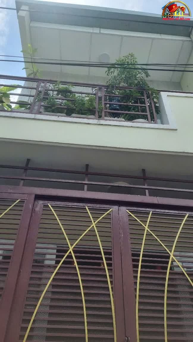 Nhà đất sổ đỏ Quận 7 TP.HCM giá 3.2 tỷ, gần mặt tiền Huỳnh Tấn Phát