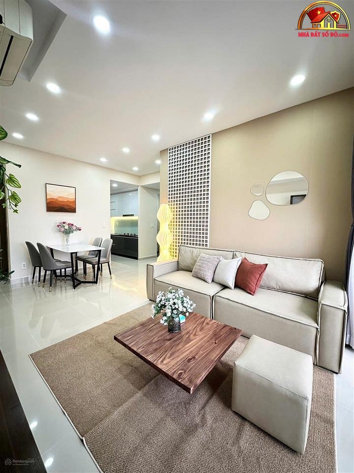 Bất động sản sổ đỏ căn hộ Oriental Plaza Tân Phú Hồ Chí Minh giá 5.1 tỷ