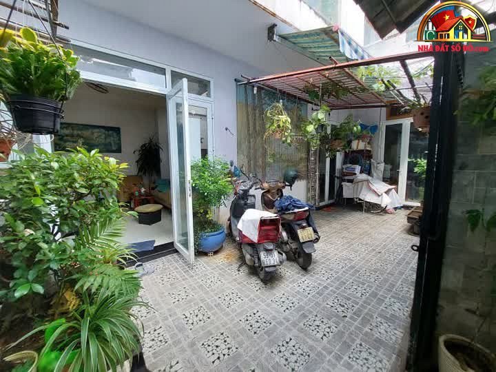 Nhà đất sổ đỏ Quận 2: Bán nhà riêng 120m², 6.8 tỷ