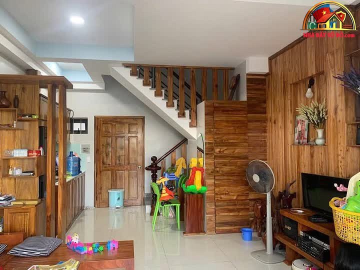 Nhà mặt tiền Kênh Tham Lương, 4 tầng, 7.95 tỷ – Gò Vấp –